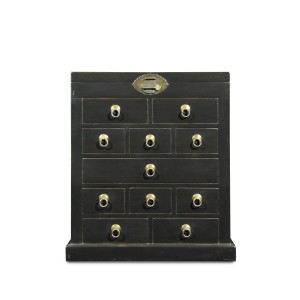 BLACK LACQUER OPERA CHEST