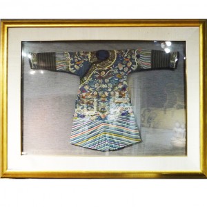 Chinese crown prince dragon robe in frame