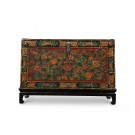 TIBETAN TRUNK WITH FLORAL PIGMENT